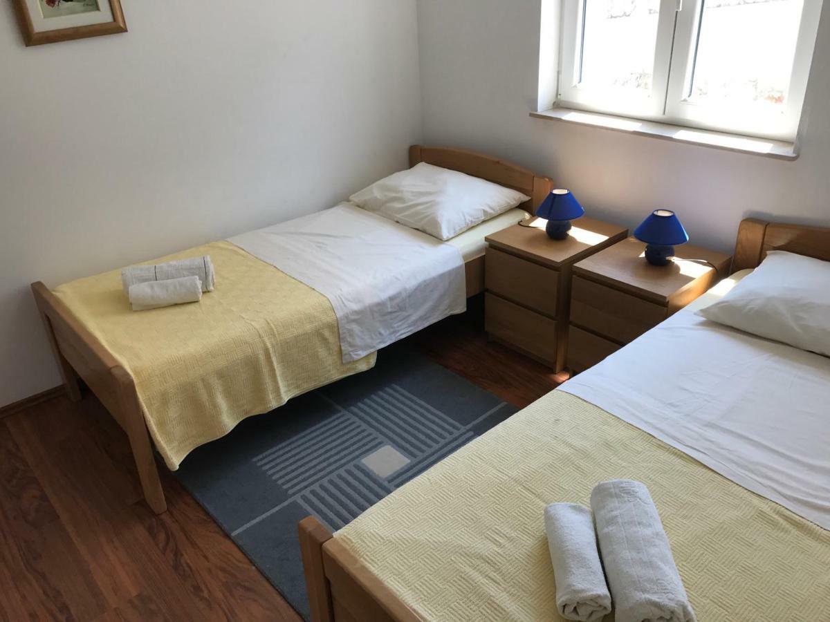 Apartmani Marija Klimno B Eksteriør billede